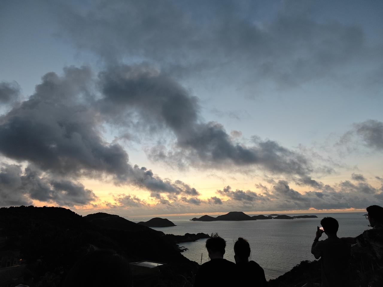 女人为什么结婚了，娘家就不再是自己的家了，也没有自己的房间了这话听着就让人心