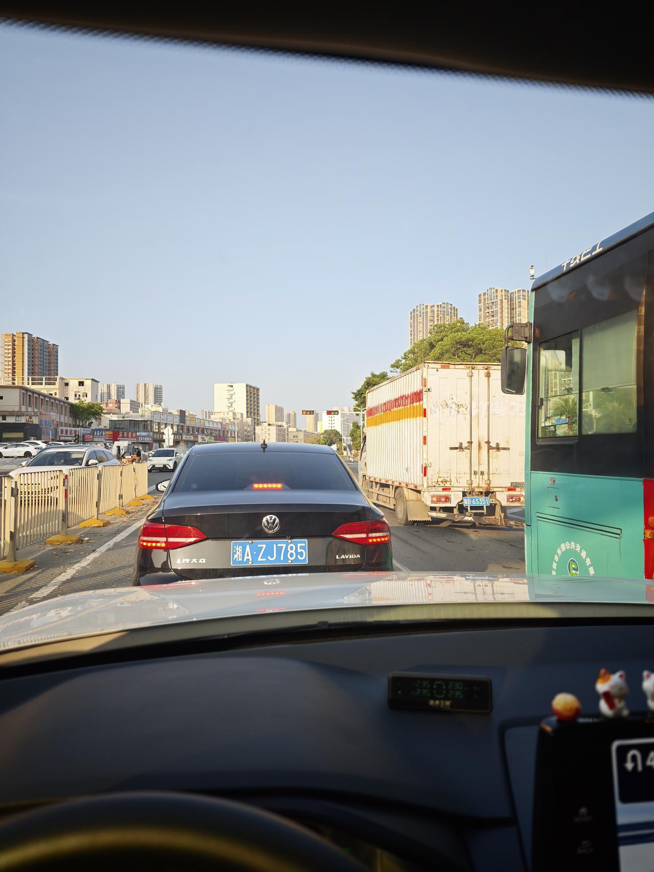 高德地图的红绿灯自动读秒怎么实现的，我倒是知道了，一点点了解了，但是高德地图的前