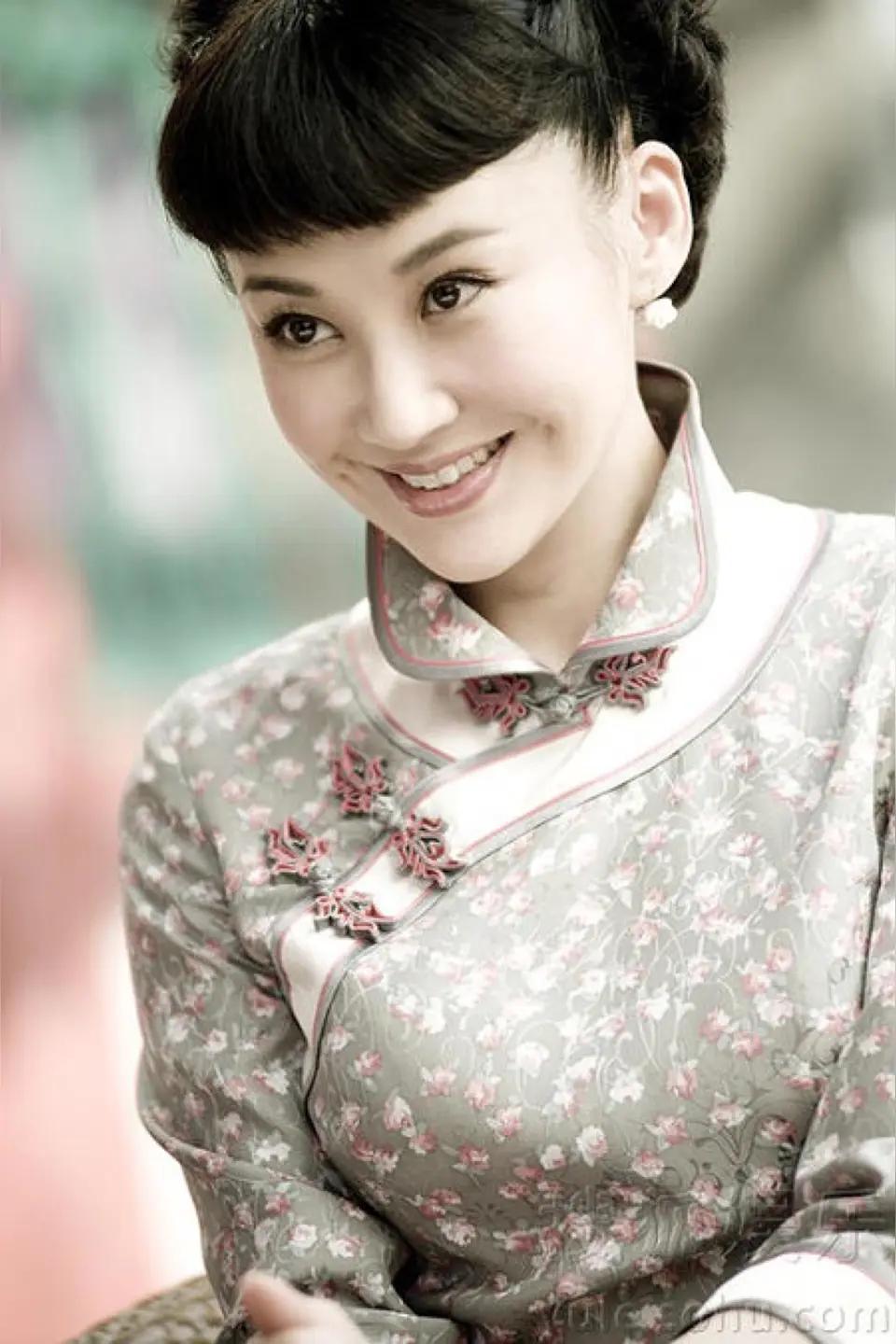许晴和陈红都是娱乐圈的顶级大美女。没有绝对谁更美，二人是两种东方顶级美学，颜值