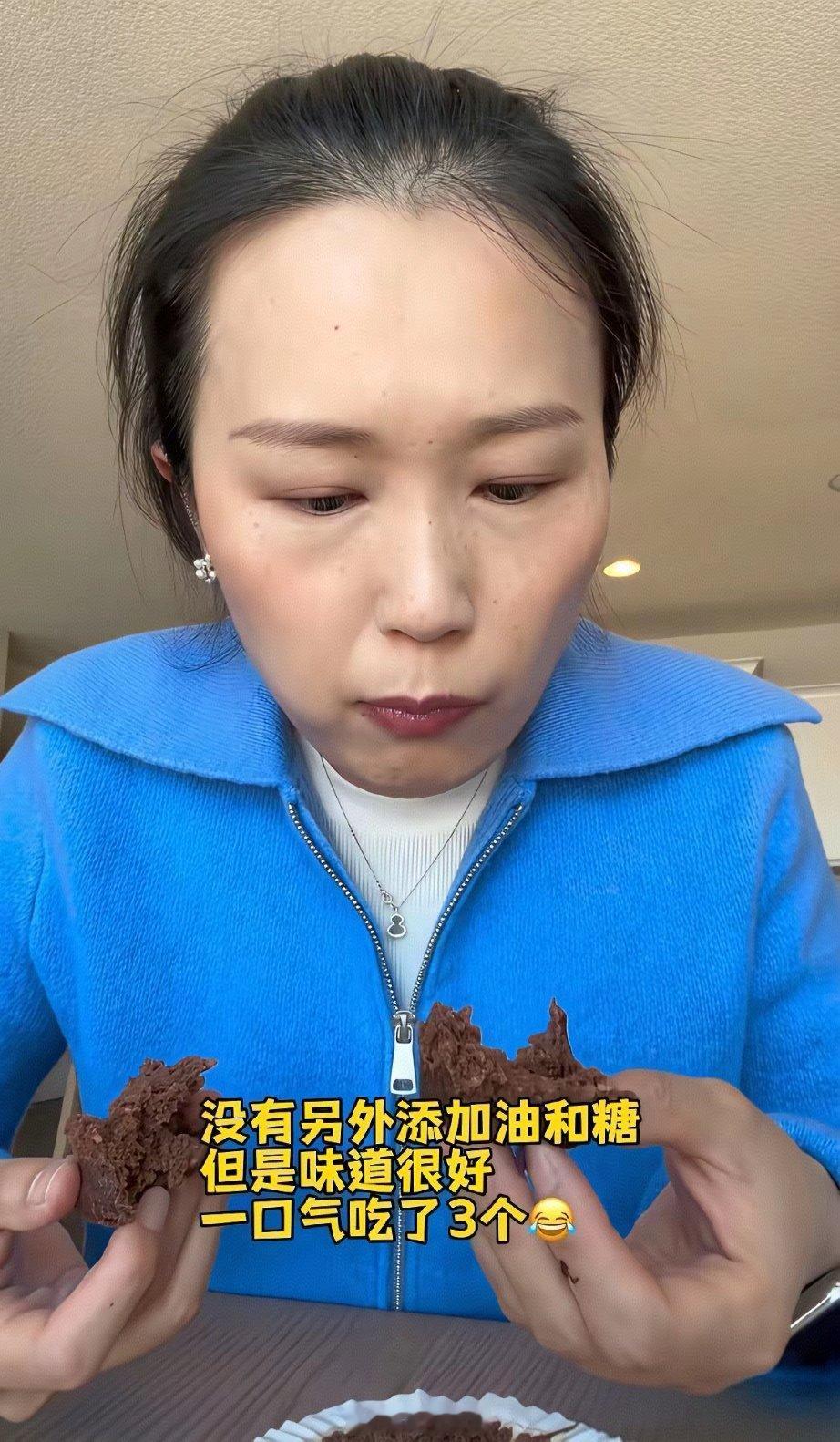 小黄远嫁美国，小黄家两个娃都在慢慢长大，偶尔也会上演鸡飞狗跳的一幕。小黄先做完美