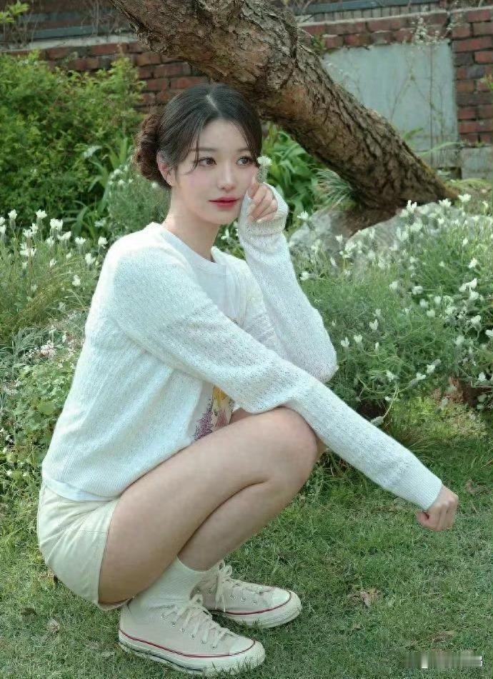 张元英腿真嫩，她才21岁