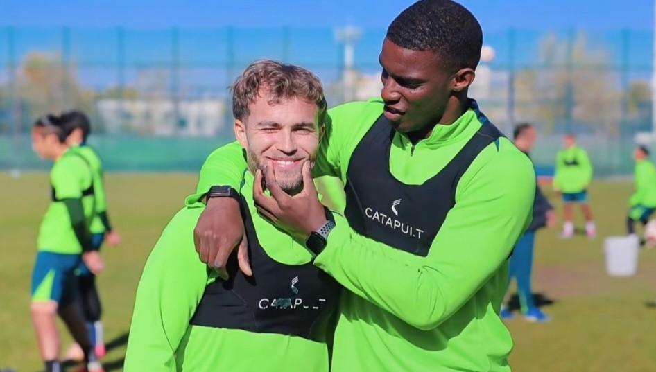 古加续约北京国安了吗？法比奥个人媒体把大家搞晕了！法比奥在个人媒体上发了一张与古