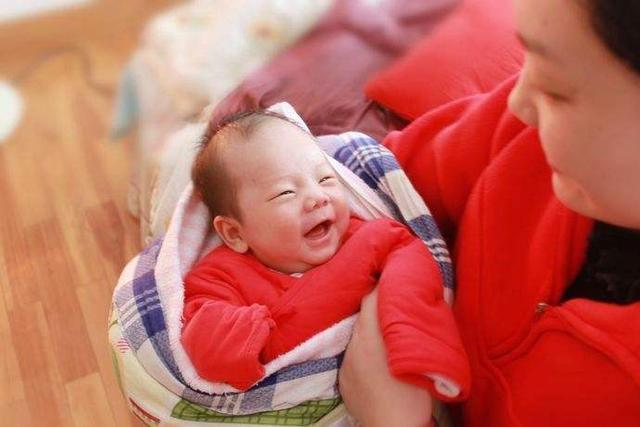 临产前见红是什么颜色?