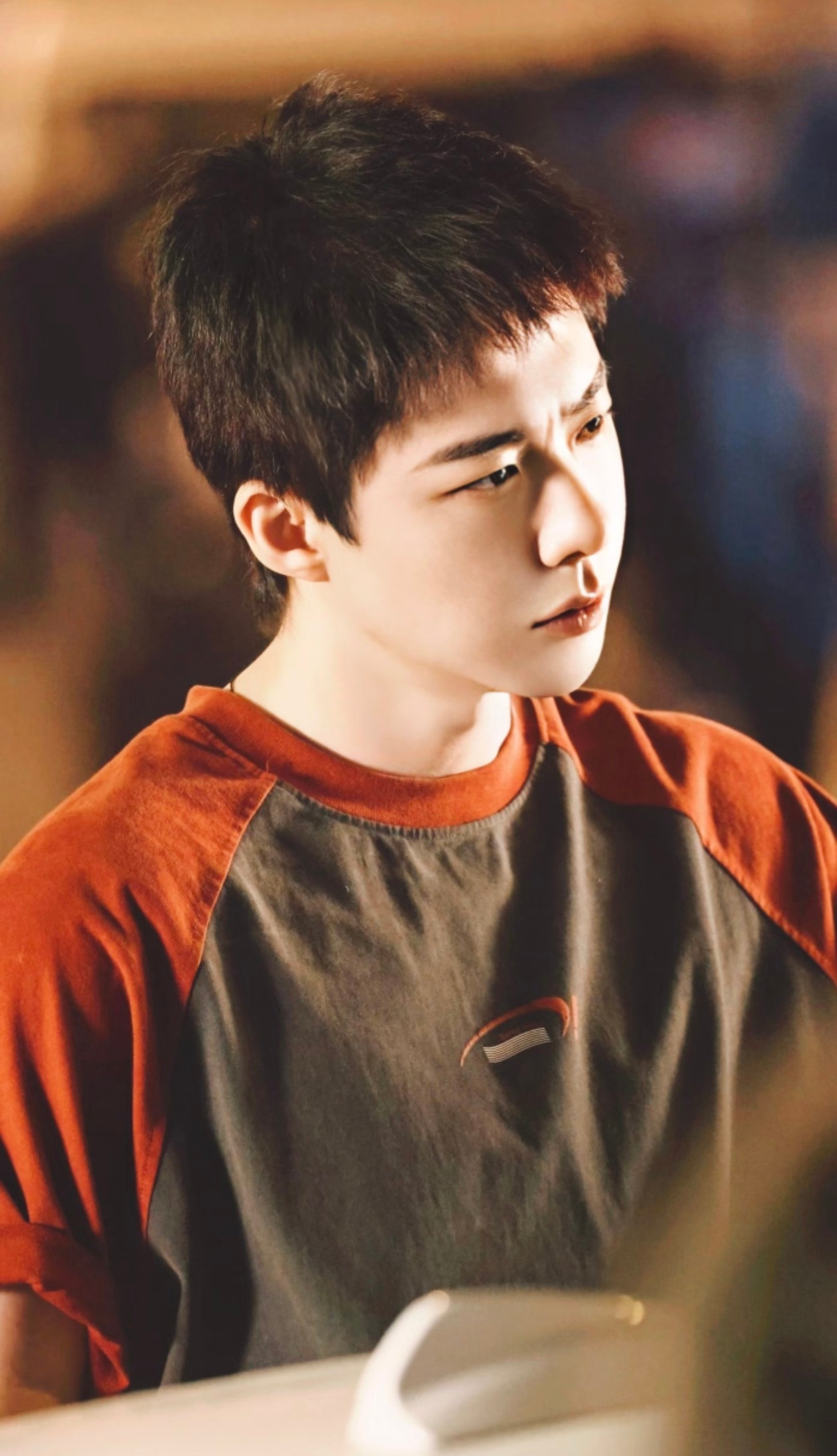 存一组帅气的刘宇宁小贝美图~好going的眼神啊！一想到小贝总就要到来了，就开心