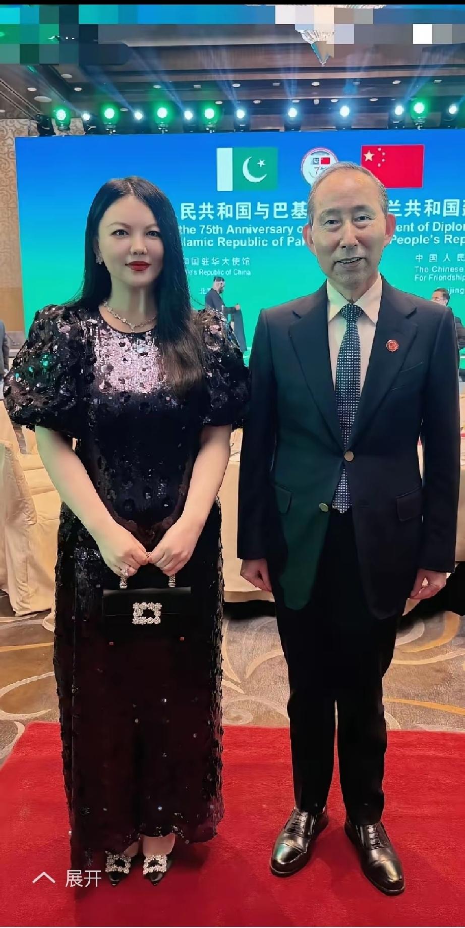 李湘在国际上影响力还是挺大的，中巴建交75周年，李湘被邀请！李湘到底是主持人