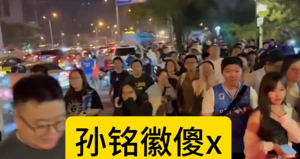 孙铭徽北京客场被追骂！据浙江媒体人透露：浙江广厦男篮以114：103战胜对手后