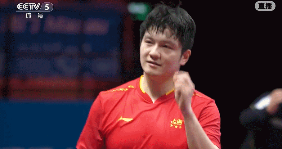 赛场上的两人，是互补性极强的黄金搭档。王曼昱向来以沉稳著称，球风凌厉扎实，总能在