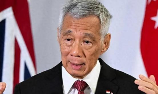 “我们不是华人国家，只是刚好华人占多数！”李显龙的话说得非常直白，非常决绝，好像