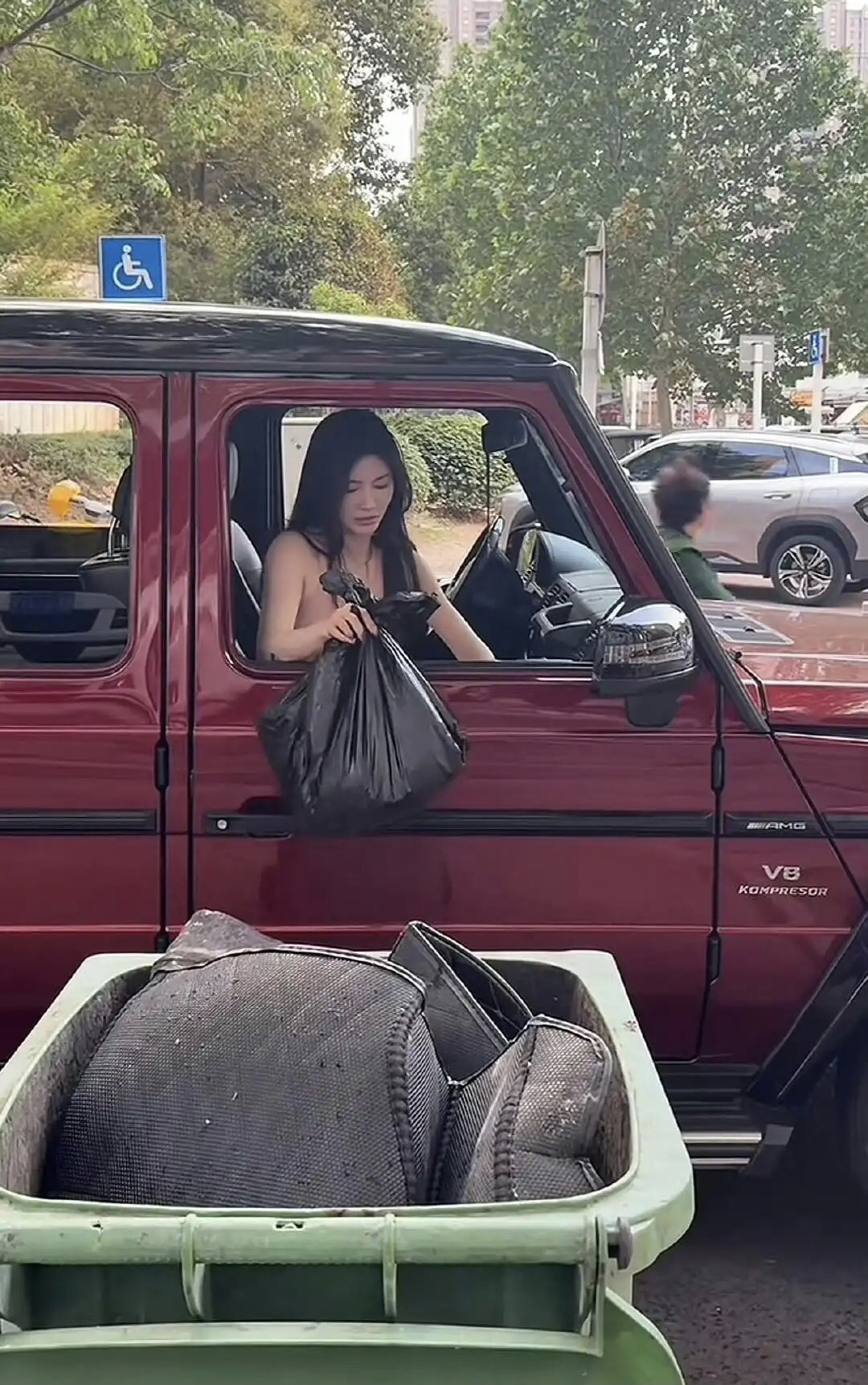 能上厅堂，可下厨房