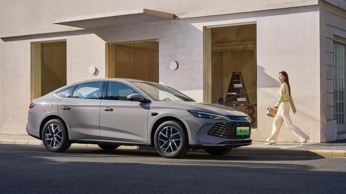 油耗2.79L，秦LDM-i上市，限时9.28万起，又是爆款的节奏比亚迪