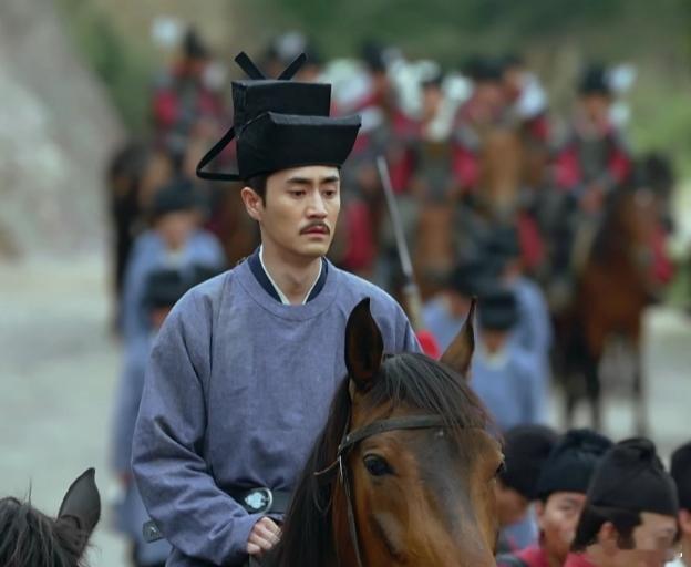 1041年，夏竦领着10万宋军去讨伐西夏。出发前，他放出狠话：谁能砍下李元