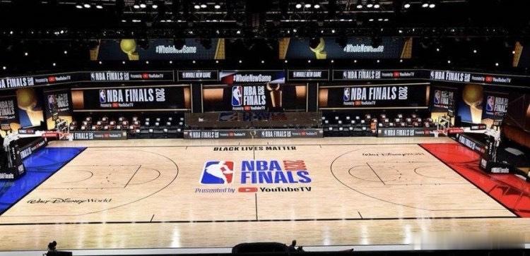 NBA总决赛地板有那味儿了NBA总决赛地板有那味儿了总决赛地板终于回归经典金杯设