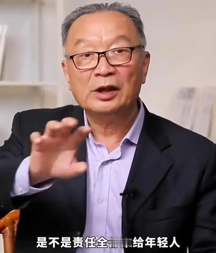 温铁军锐评：30万盖三层楼的农民，咋被资源虹吸逼成“三代房奴”？“温三农”