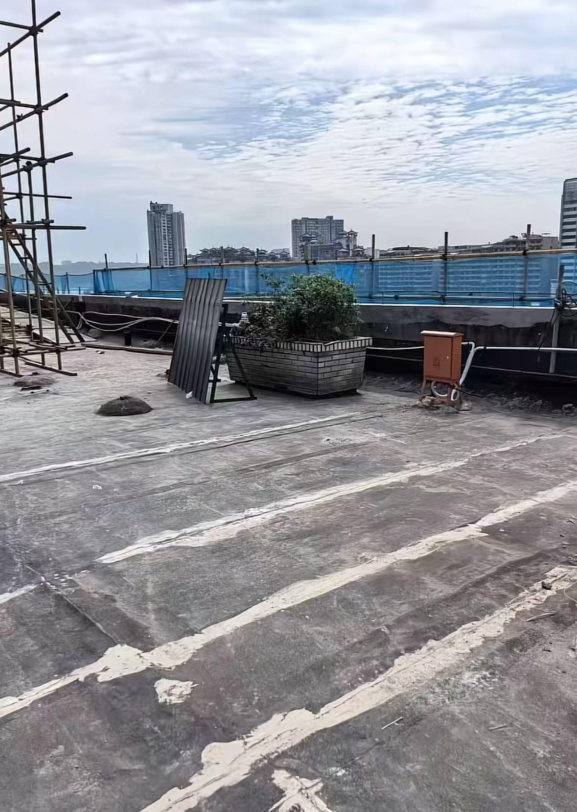 尸体藏的太好，就算极度怀疑是谁杀的，也抓不了人。泸州“花坛白骨案”在摄像头普及的