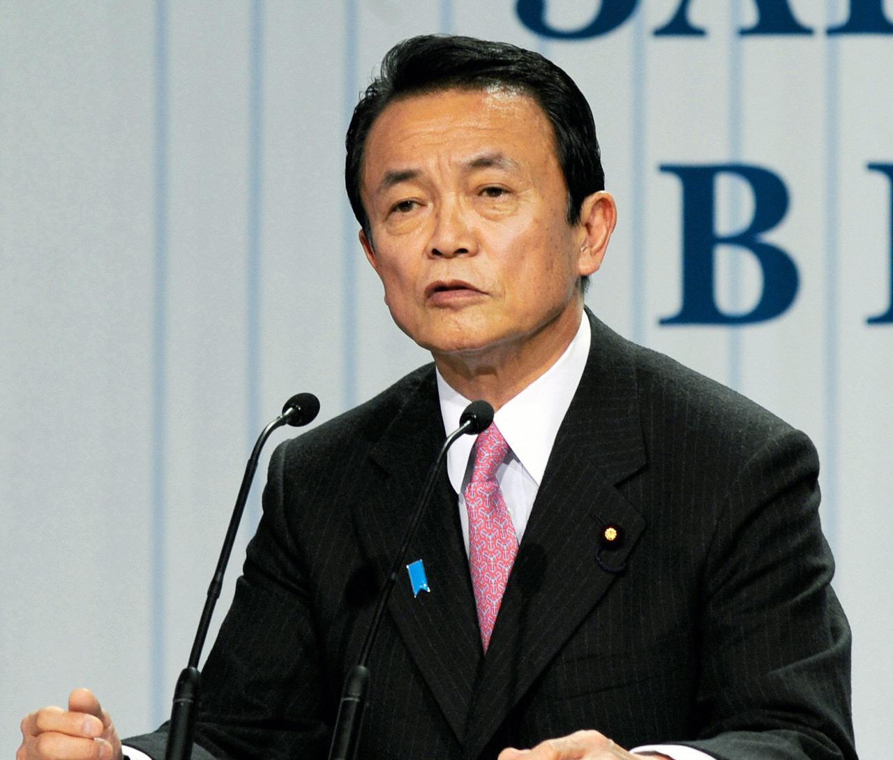 之前一直以为，日本首相就是日本最大的官了。直到我看到了麻生太郎这张关系图。我们