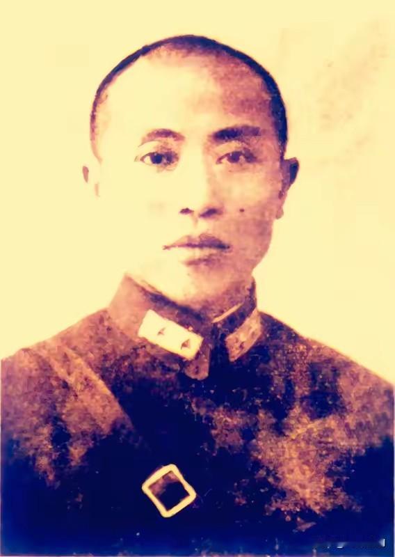 1944年5月21日上午，三十六集团军总司令李家钰误入日军埋伏圈，他持枪大喊道：