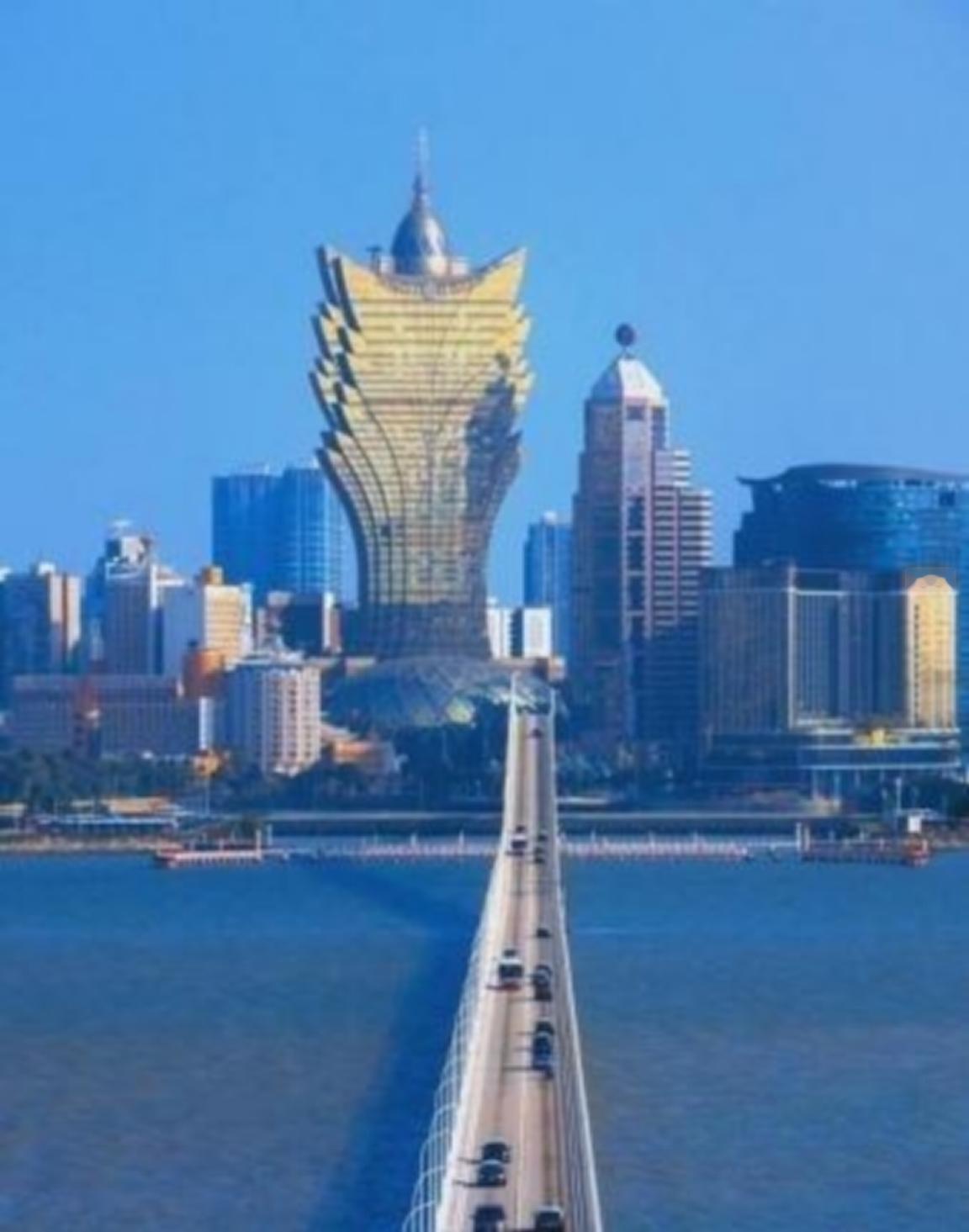 相比于台湾，澳门之所以不闹腾，最重要的原因是葡萄牙人在离开时几乎把所有澳门人及其