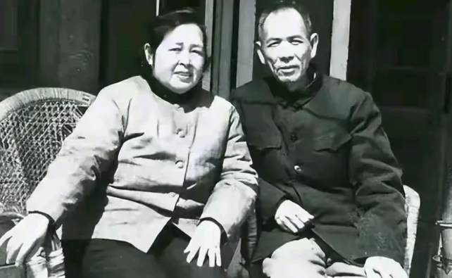解放战争时期，四野名将丁盛在追歼桂系部队时，打出“腰斩七军”的著名案例，震惊全军