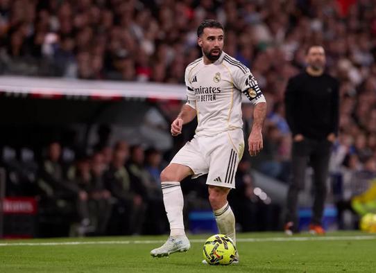 图片报报道，皇家马德里队可能会在夏季开始自己的大清洗，最多六名球员离队。皇家马