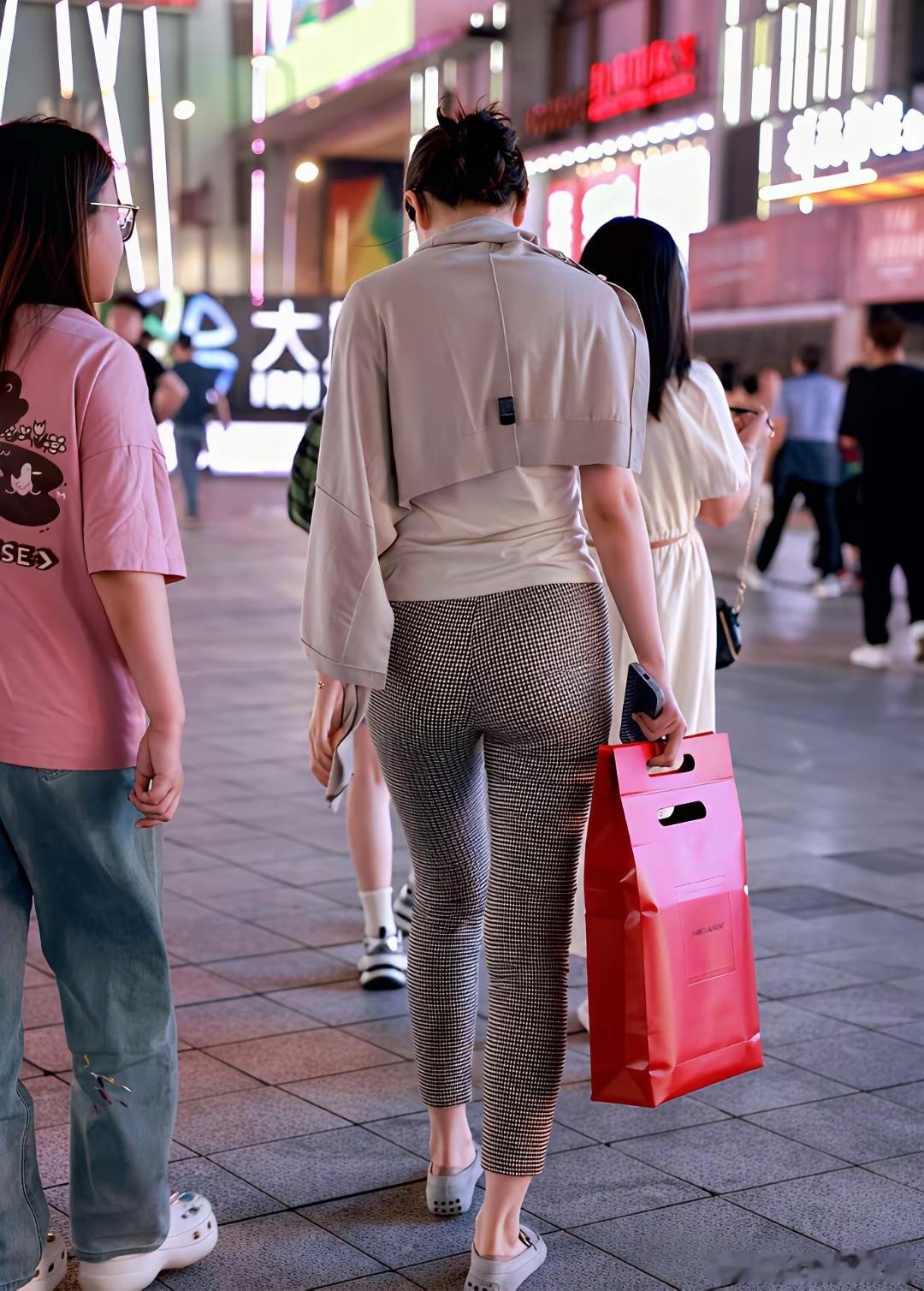 我以为拎的大米呢