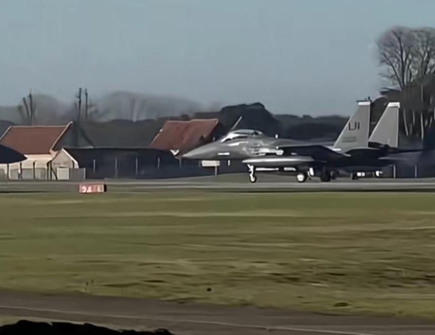 不出我所料，继英国之后，法国也开放了军用机场供美军使用。法国声称不会参与美以