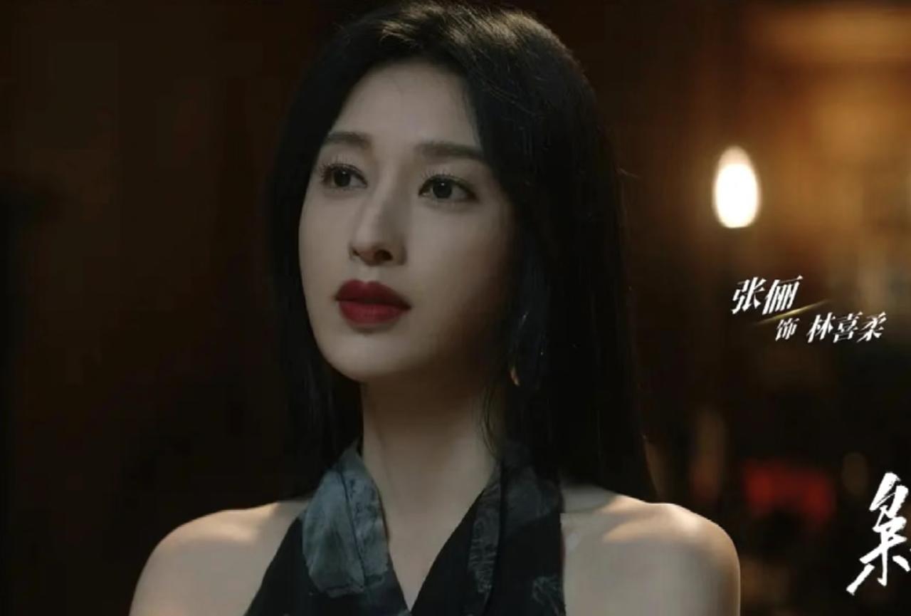 地枭林喜柔从黑白涧出来的时候不是一个人，而是一批人。林喜柔是第一个脱根化为人枭的