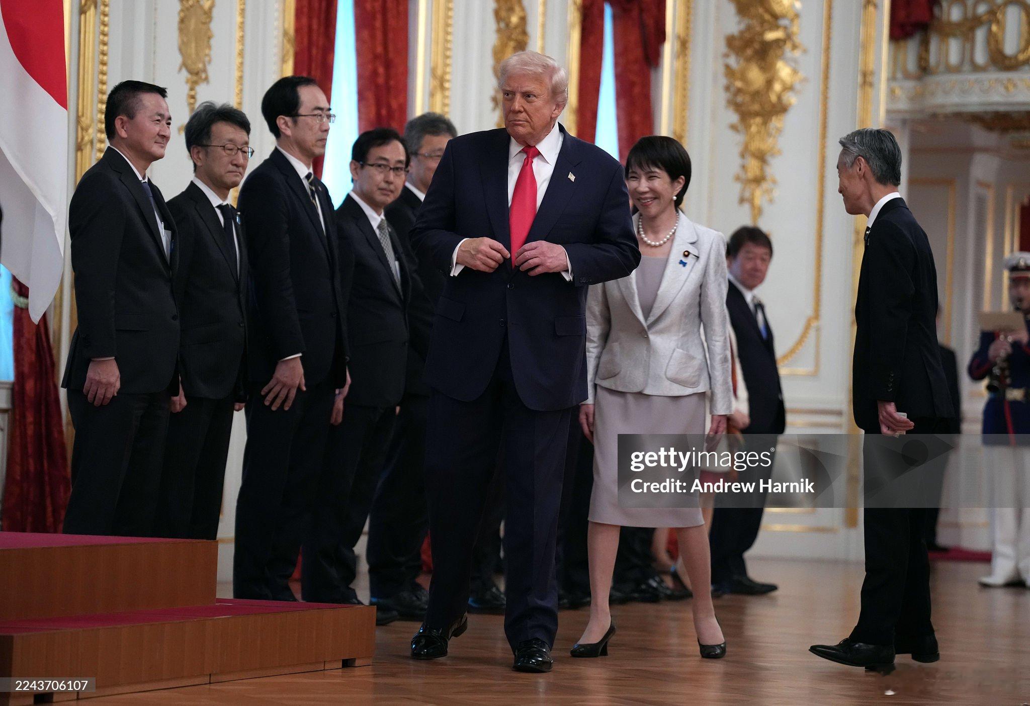 特朗普1分钟内两次无视高市早苗早上俩人刚见面确实有点拘谨，经过一天磨合，下午高