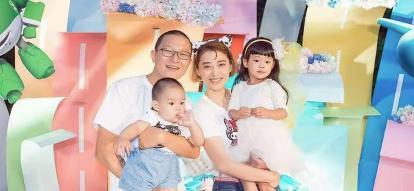 2013年，梅婷生孩子时羊水栓塞，生命垂危，医生问家属救大人还是救孩子？关键时刻