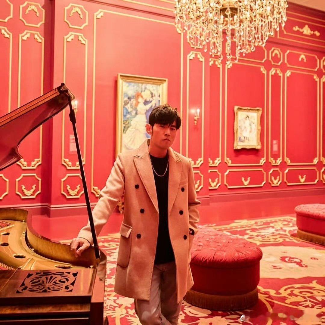 内娱靠周杰伦吃上饭了音乐养耳朵，奶茶暖心，现在外卖又填肚子，周杰伦的全能养活计