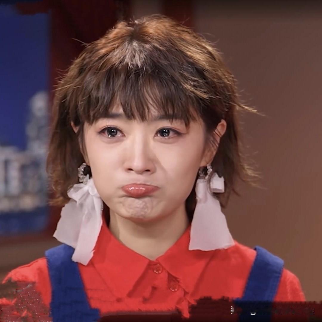 李梓溪竟然已经35岁了，从她《喜人奇妙夜》这个节目里面的表现来看，真是一点都不像