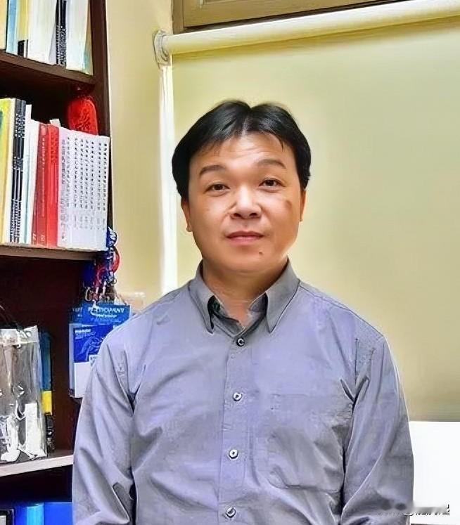 据海峡导报5月18日，台“陆委会”副主委沈有忠说：对于“中华民国”来说，则不存在