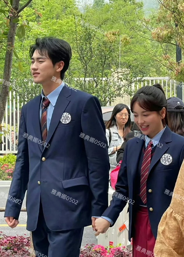 金莎自从交了小19岁的男朋友后，越活越年轻，状态也越来越好了！两人合体录综艺