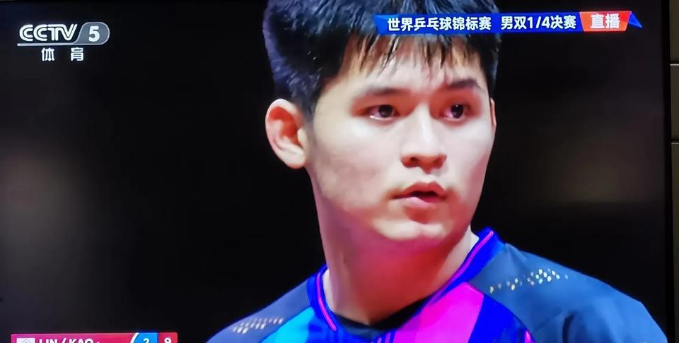 林诗栋两天丢“两双”，王皓大失所望：这小子只有华山一条路！昨天，林诗栋蒯曼以1