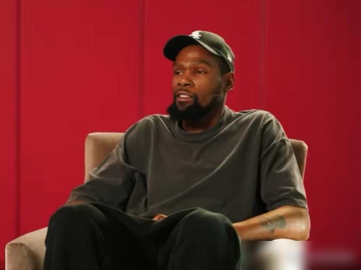 杜兰特一句话，把NBA历史得分榜的遮羞布给扯了。刚超越乔丹，升到历史第五。他