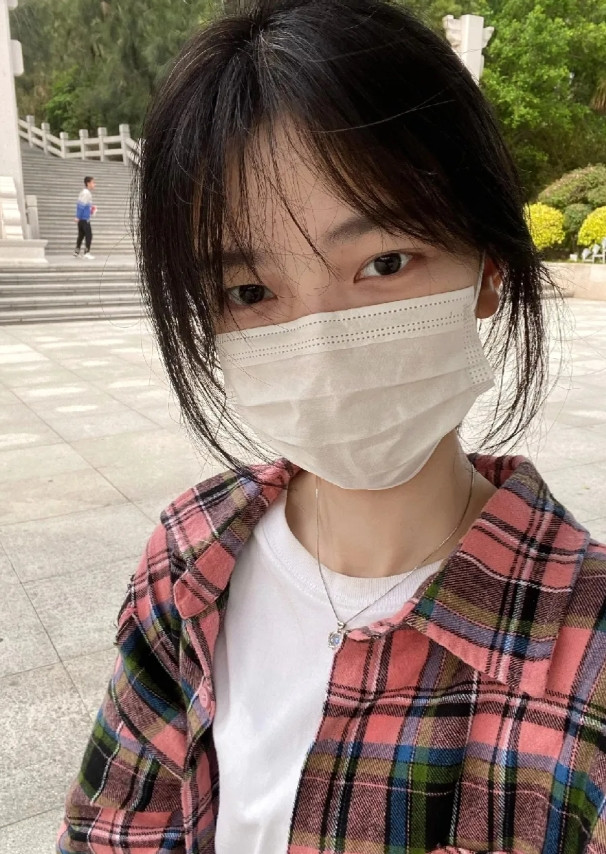 外婆冤枉我收了她2万块钱，现在跟我要，如何证明我没有收过他钱。今天早上外婆