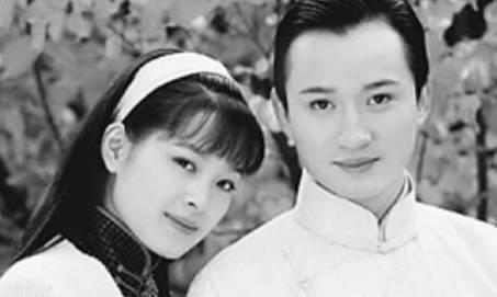 1918年，洞房花烛夜，京剧大师荀慧生揭开新娘的盖头，吓了一个激灵：“你是谁啊？