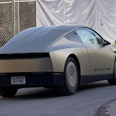 埃隆·马斯克第三次说，他的无人驾驶出租车Cybercab，4月就要造出来了。这次