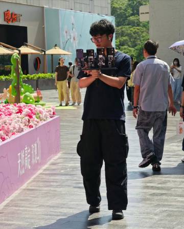 OPPO Find X10 系列工程机曝光！<br /><br />有...