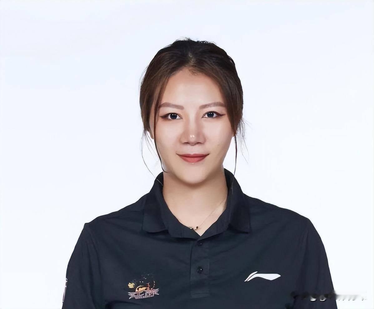 江苏男篮总经理徐嘉妮太狠了！新赛季CBA战火重燃，江苏肯帝亚男篮在2