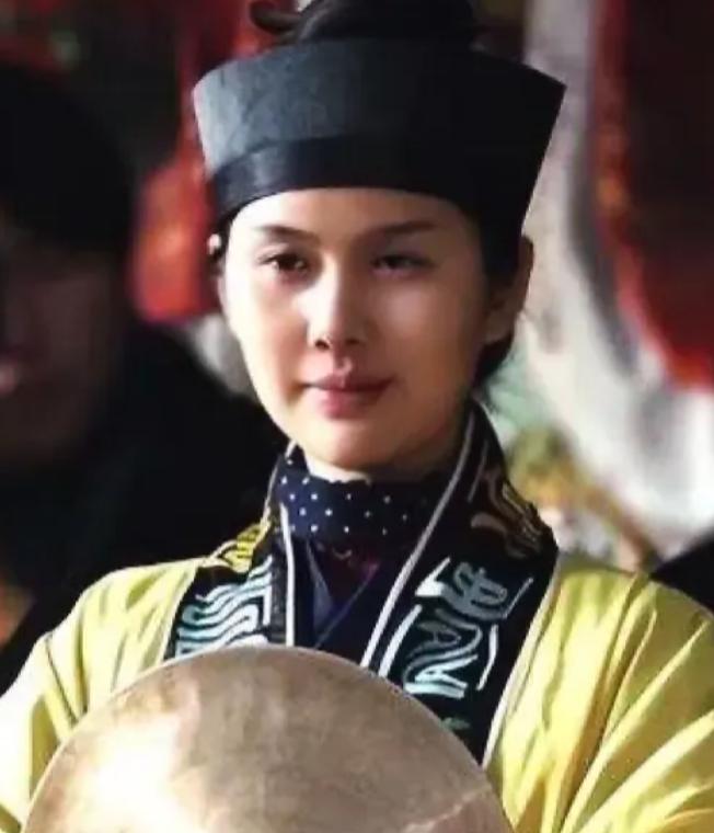 2009年，漂亮女大学生被道姑预言：“今生与婚姻无缘！”同伴笑了：不可能，追她的