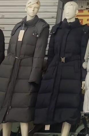 羽绒服翻新，千万别入这个坑！我拿了一件长款羽绒服去翻新，想做个马甲，他把我长