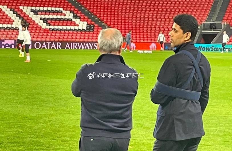 据西班牙《马卡报》报道，因打网球严重摔伤接受手术的巴黎圣日耳曼俱乐部主席纳赛尔，