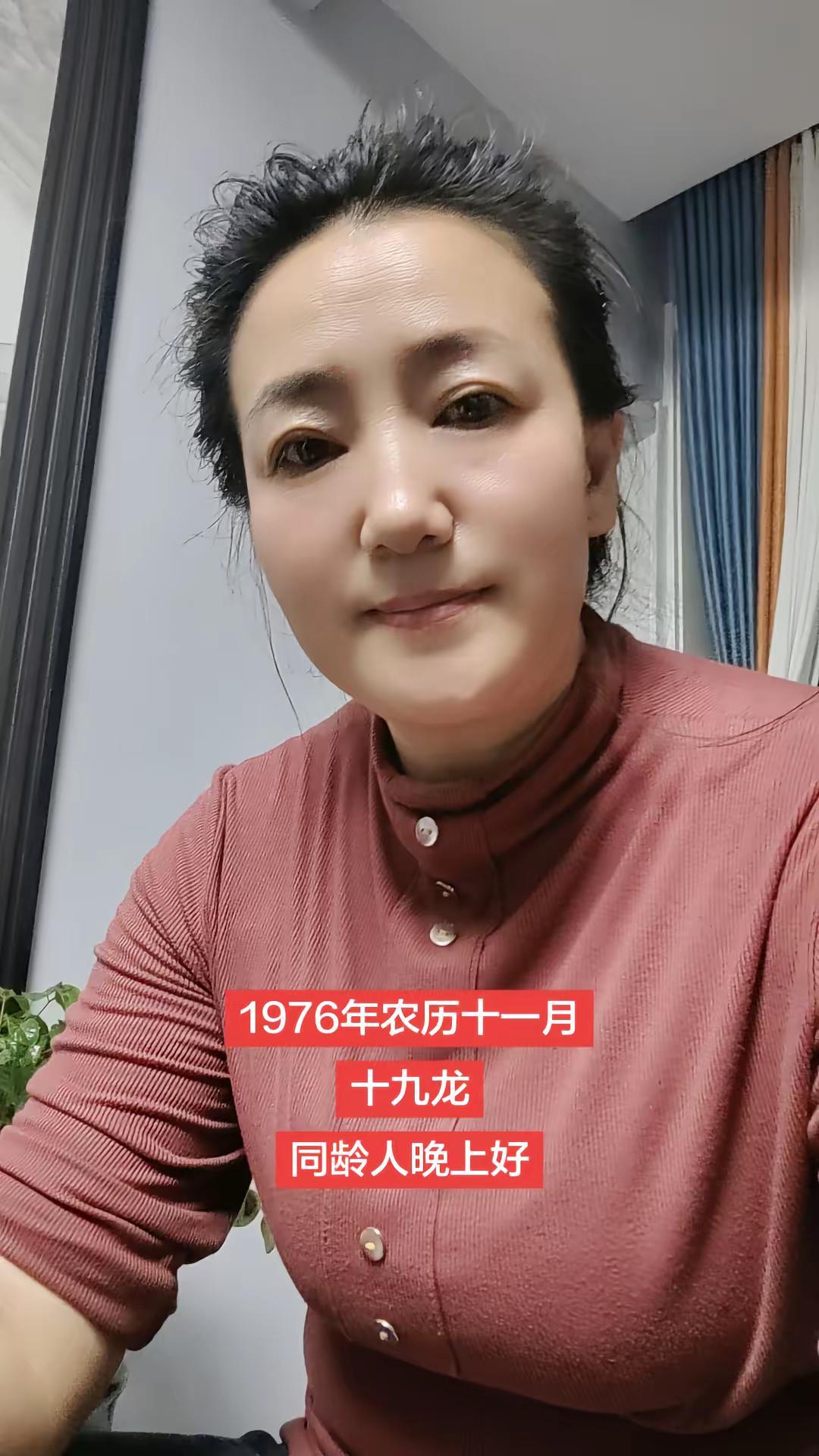 阳台养花乐趣多。