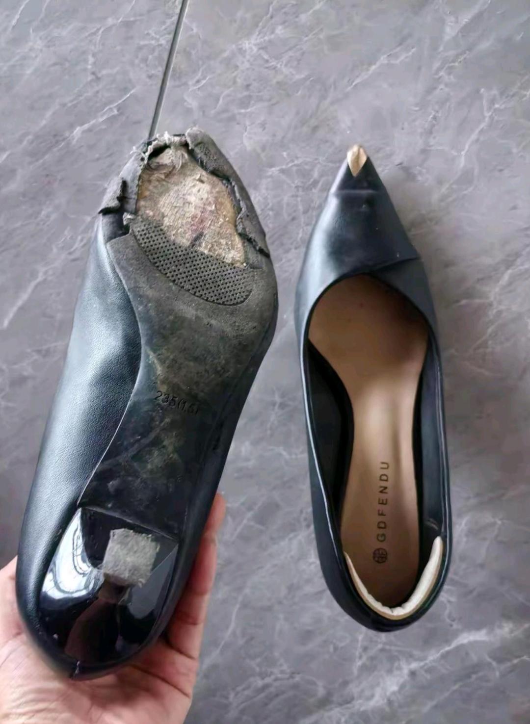 一双陪了我5年的高跟鞋，真心好穿，真心不舍得扔掉……