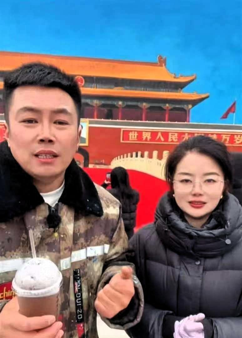 吴承言这个人，完全不经扒因为一扒你就会发现，他给村里画了几十幅墙绘，从哪吒到