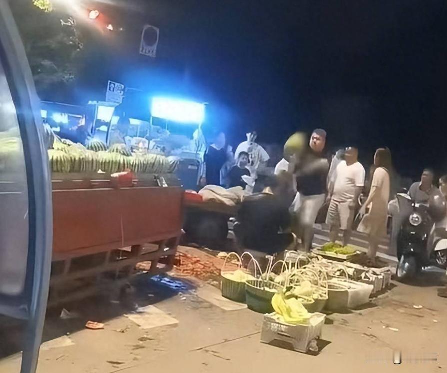 赔了近7万元！快2个月了，北仑夜市西瓜砸头的事处理结果出来了，在警方的调