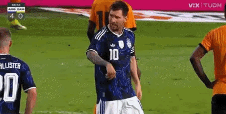 梅西招呼奥塔门迪踢点球，其中深藏什么梗？梅西：你行你上！奥塔门迪：我上就我