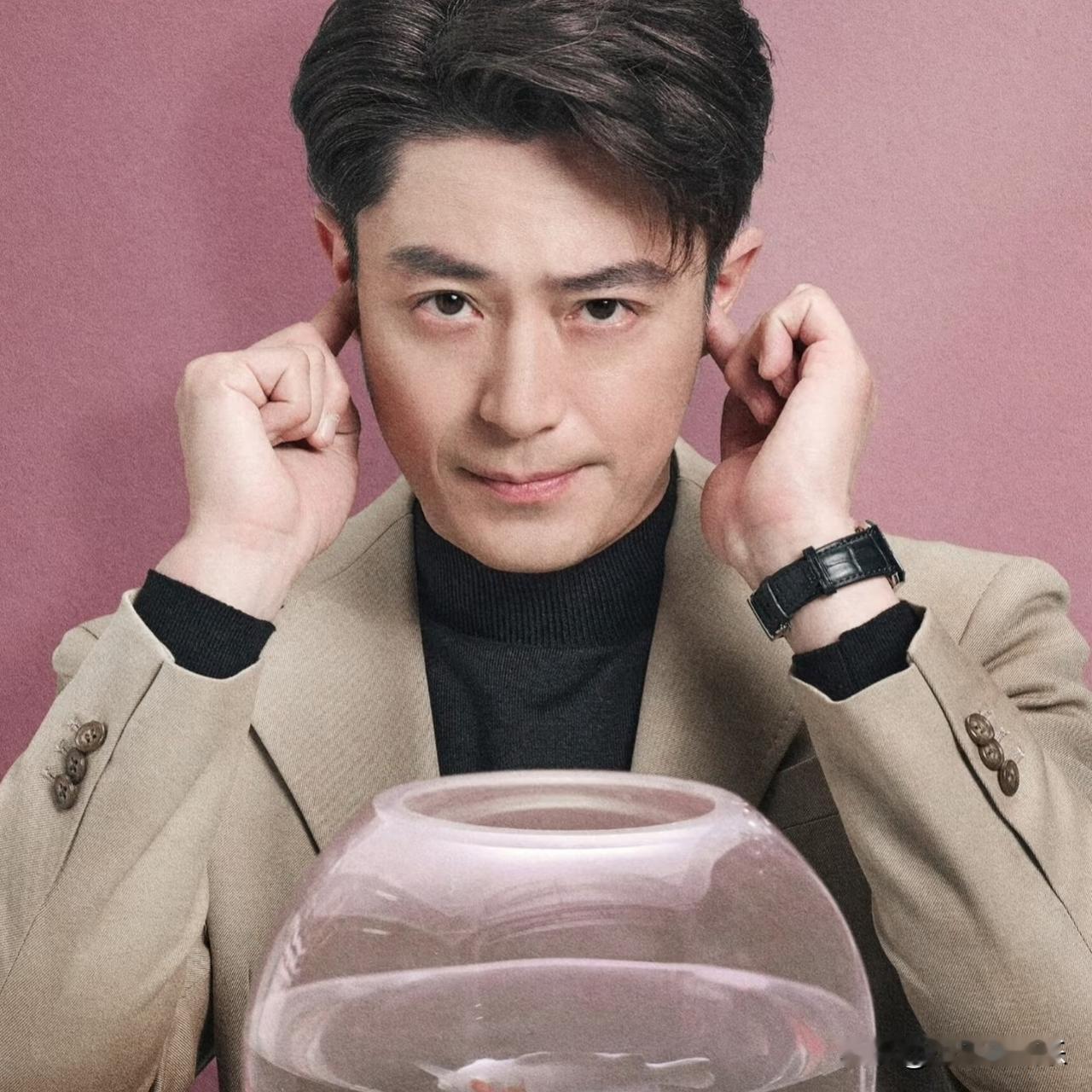 说实话霍建华最牛的不是娶了林心如也不是和赵丽颖搭过戏而是电视剧他敢用原