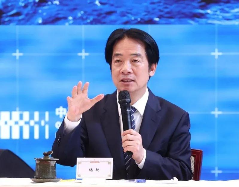 陆配被逮捕关押，赖清德不装了，不一般！国民党陆配中常委何鹰鹭因为宣传两岸统一