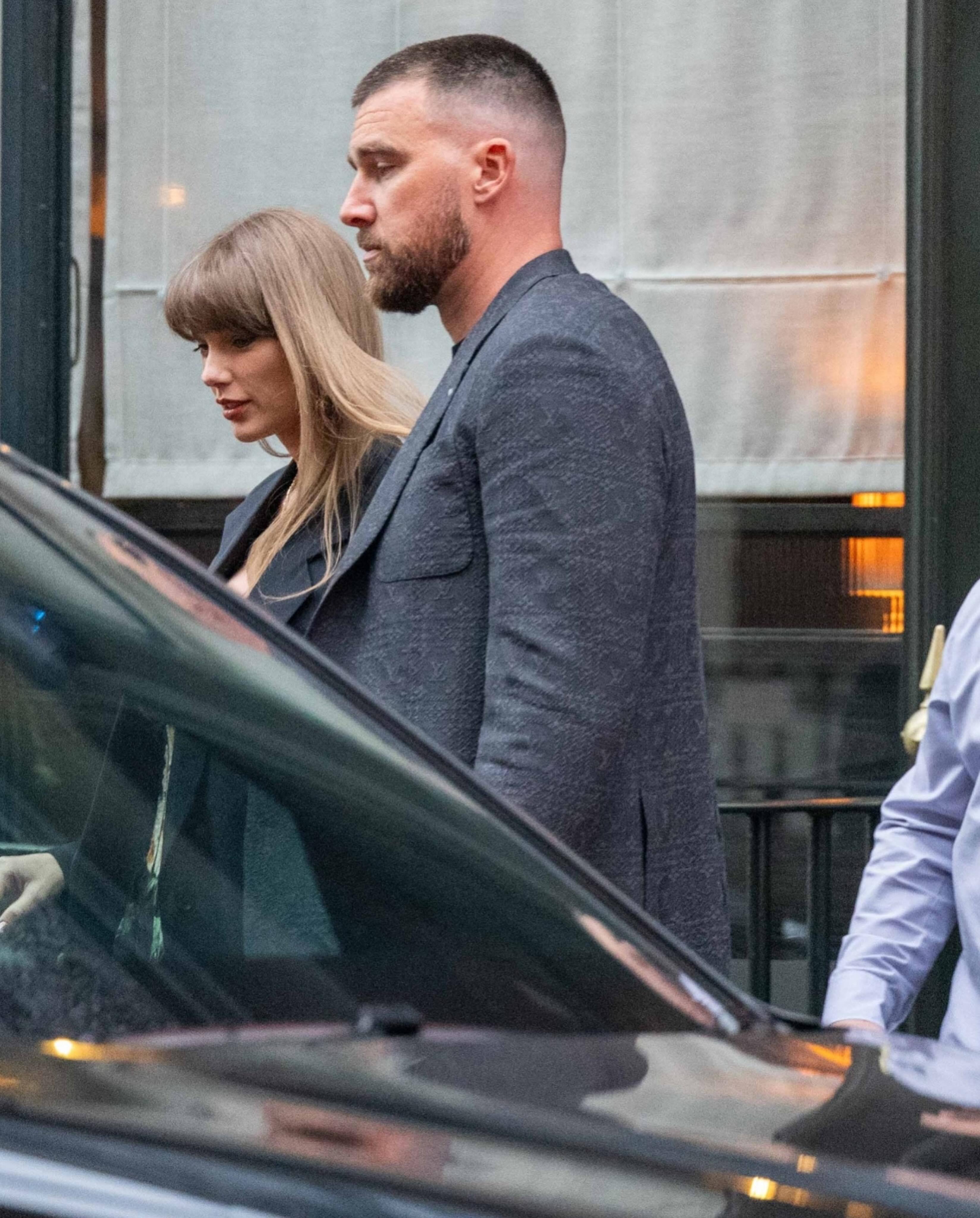 TaylorSwift&TravisKelce现身伦敦：